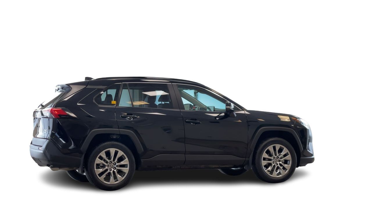 2025 Toyota RAV4 XLE AWD