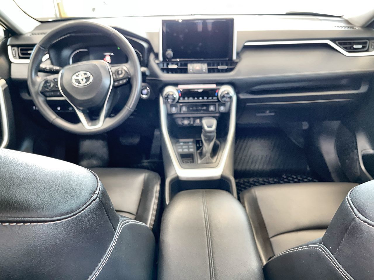 2025 Toyota RAV4 XLE AWD