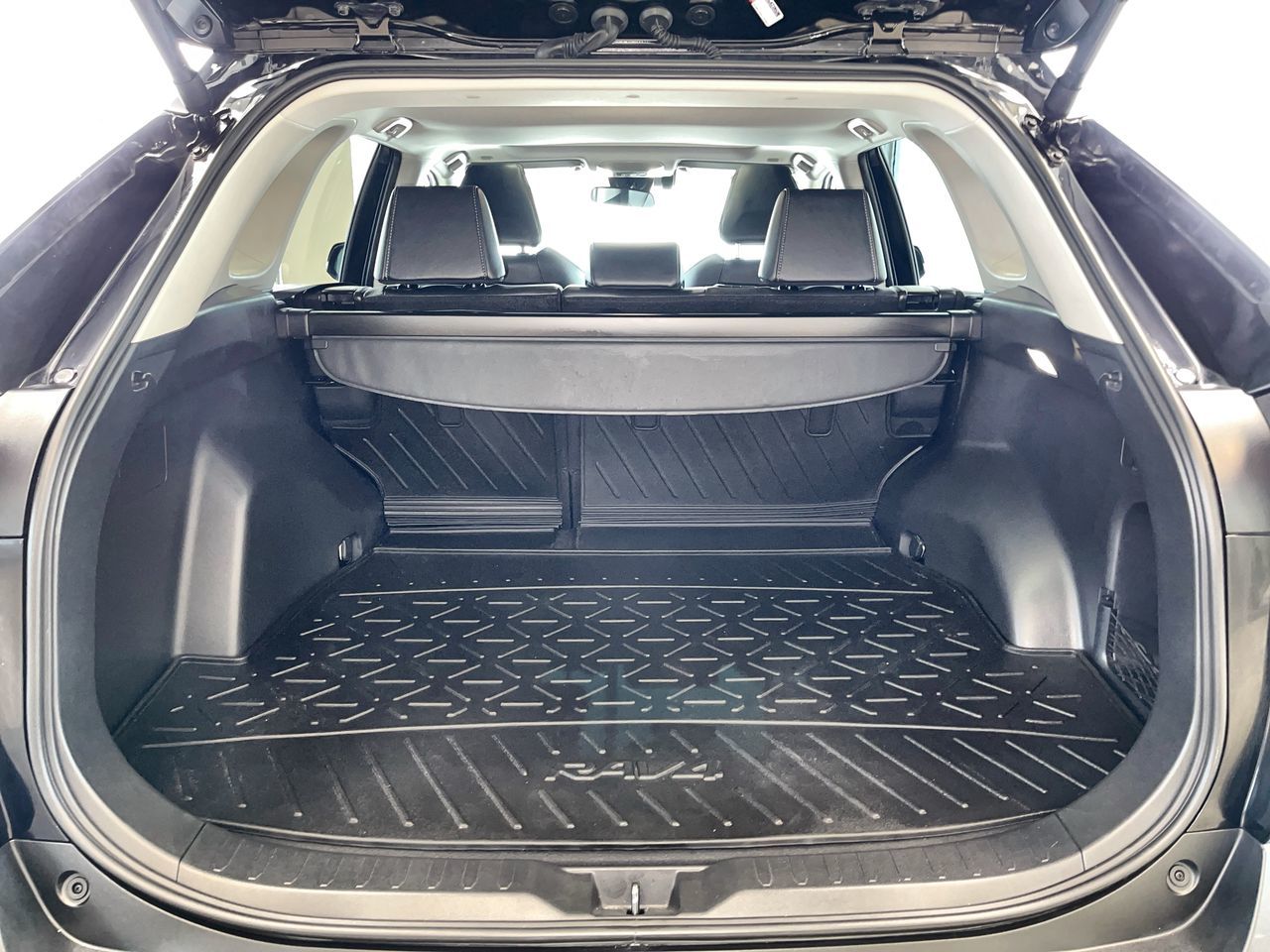 2025 Toyota RAV4 XLE AWD