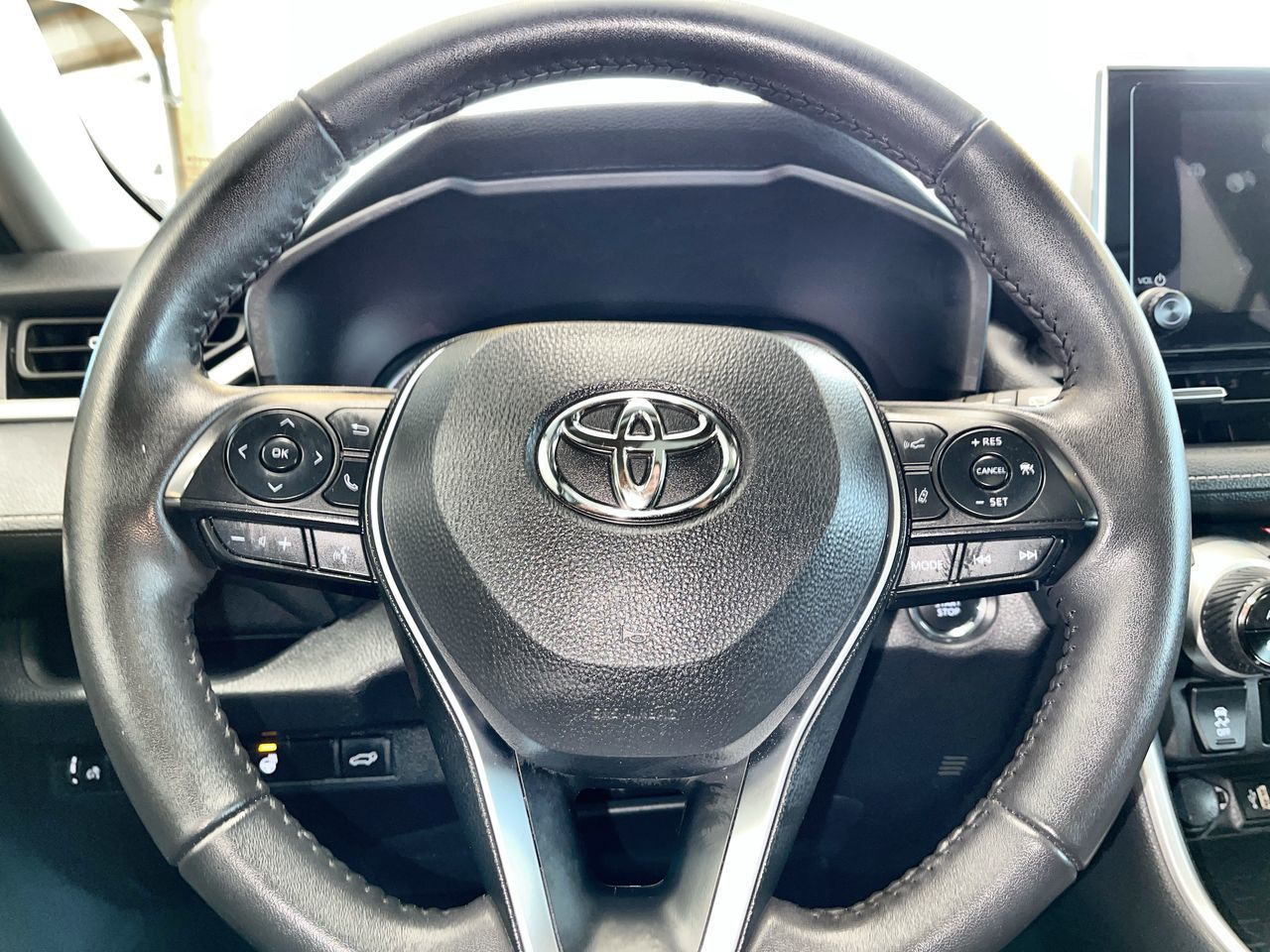 2025 Toyota RAV4 XLE AWD