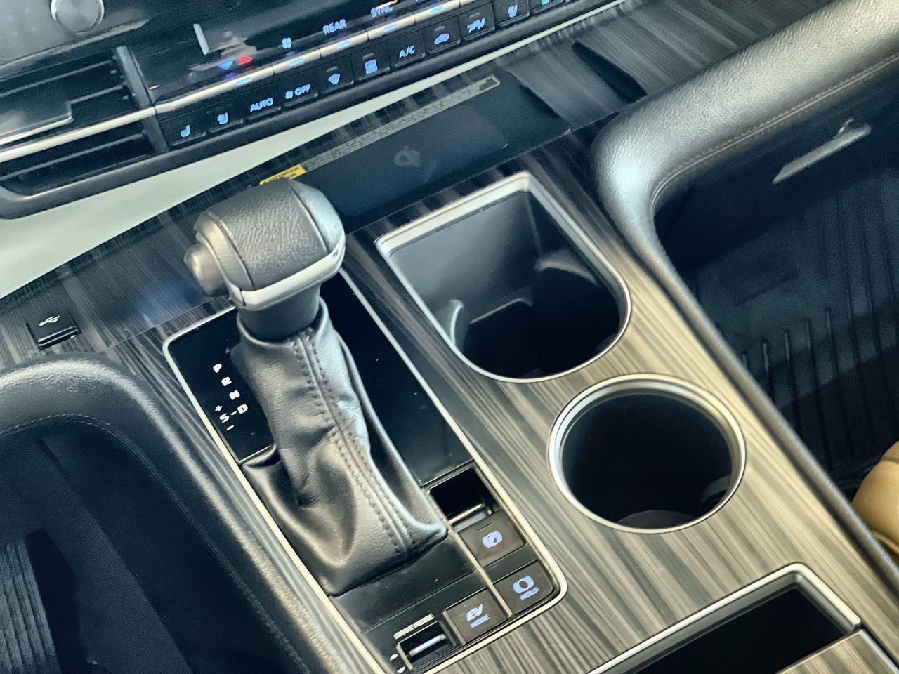 Toyota Sienna Hybrid  2023 à Regina, Saskatchewan