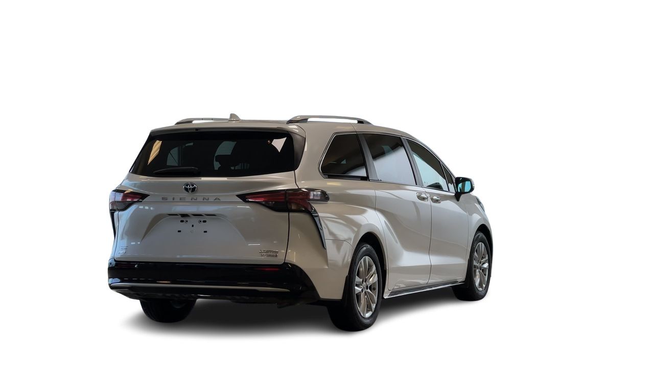 Toyota Sienna Hybrid  2023 à Regina, Saskatchewan
