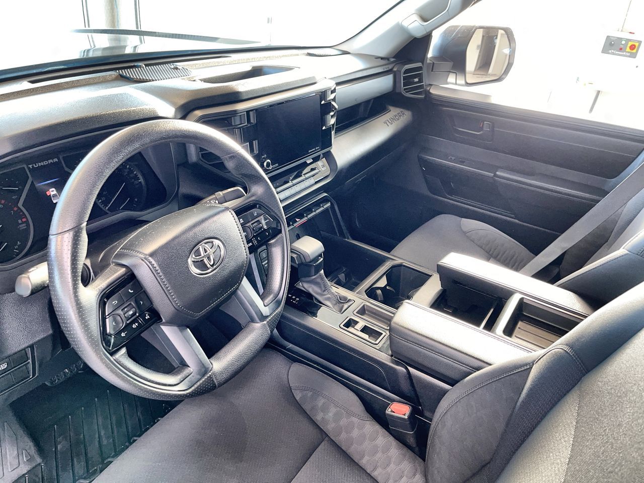 2023 Toyota TUNDRA 4X4