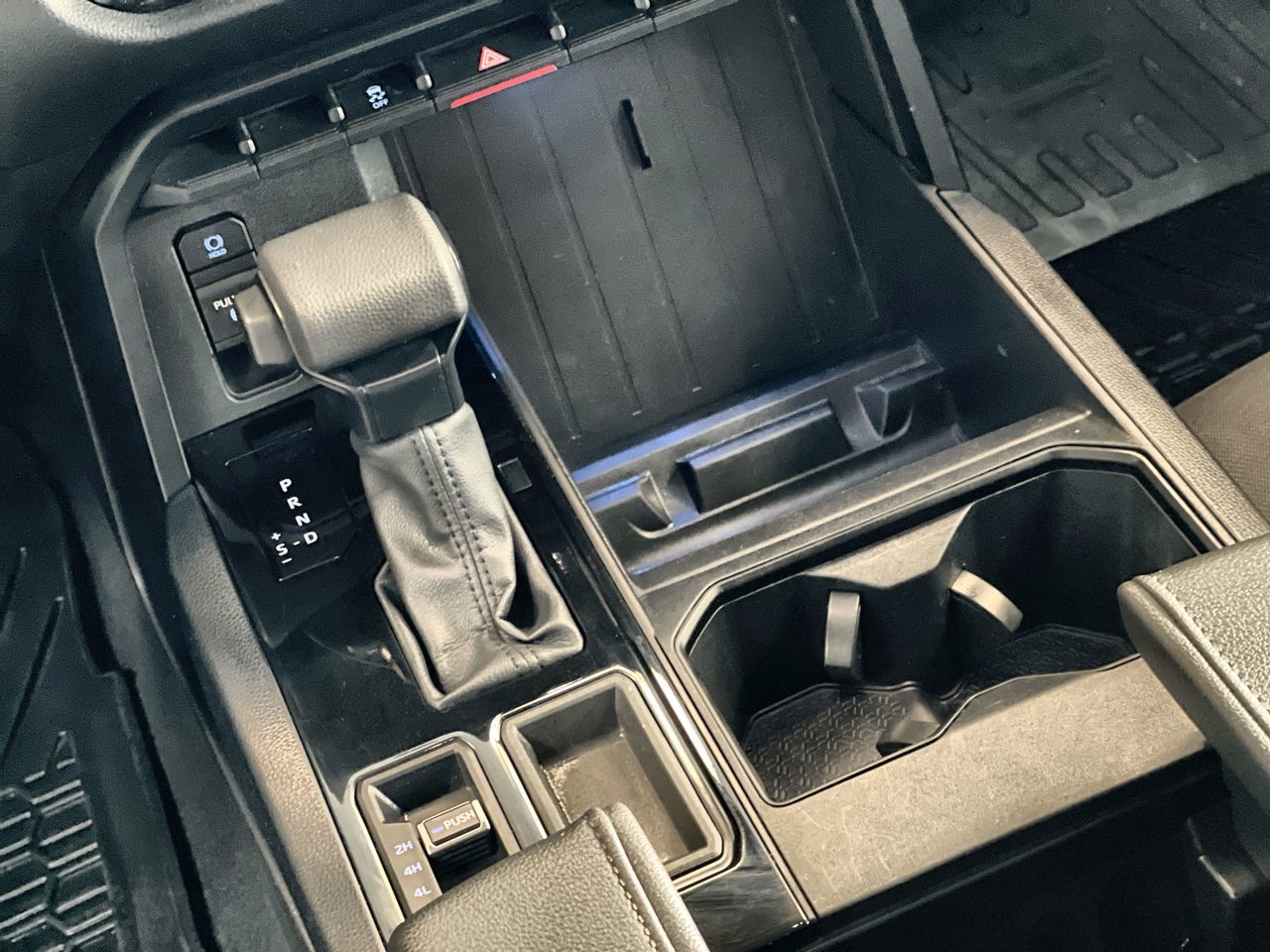 2023 Toyota TUNDRA 4X4