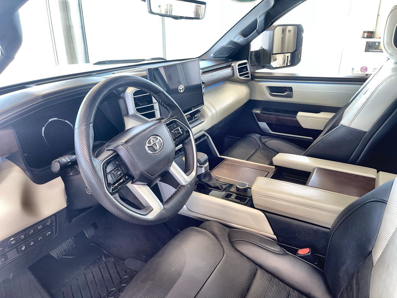 2023 Toyota TUNDRA HYBRID in Regina, Saskatchewan