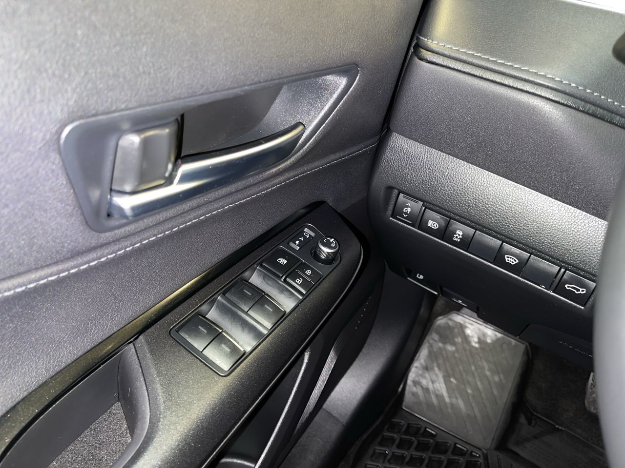 2024 Toyota Venza Hybrid