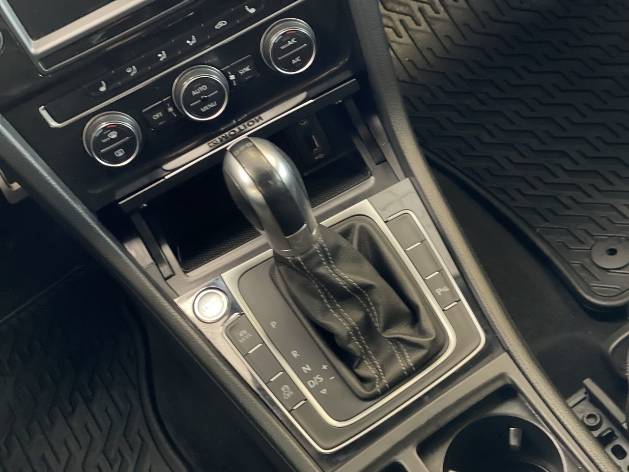 2017 Volkswagen Golf R in Regina, Saskatchewan
