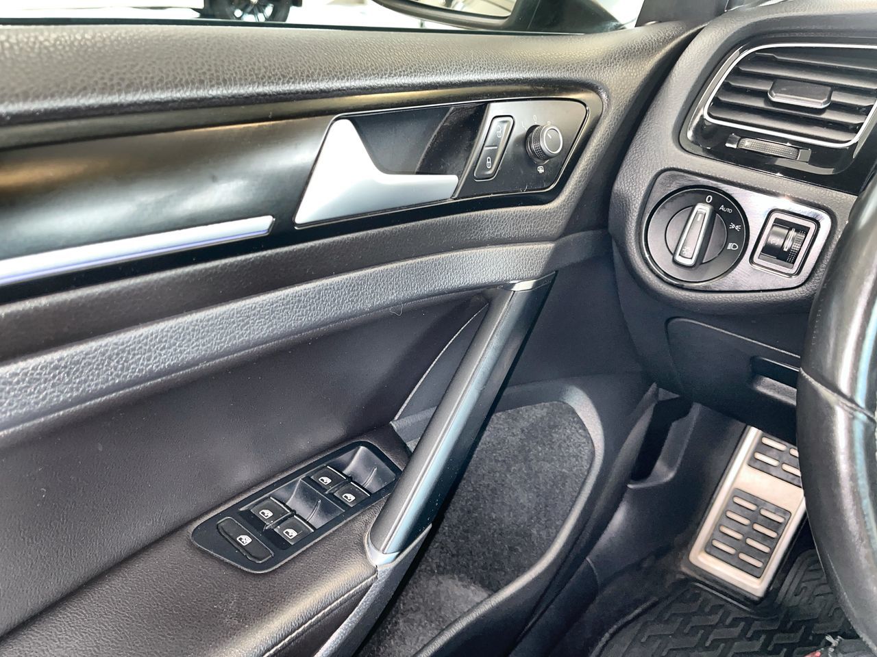 2017 Volkswagen Golf R in Regina, Saskatchewan
