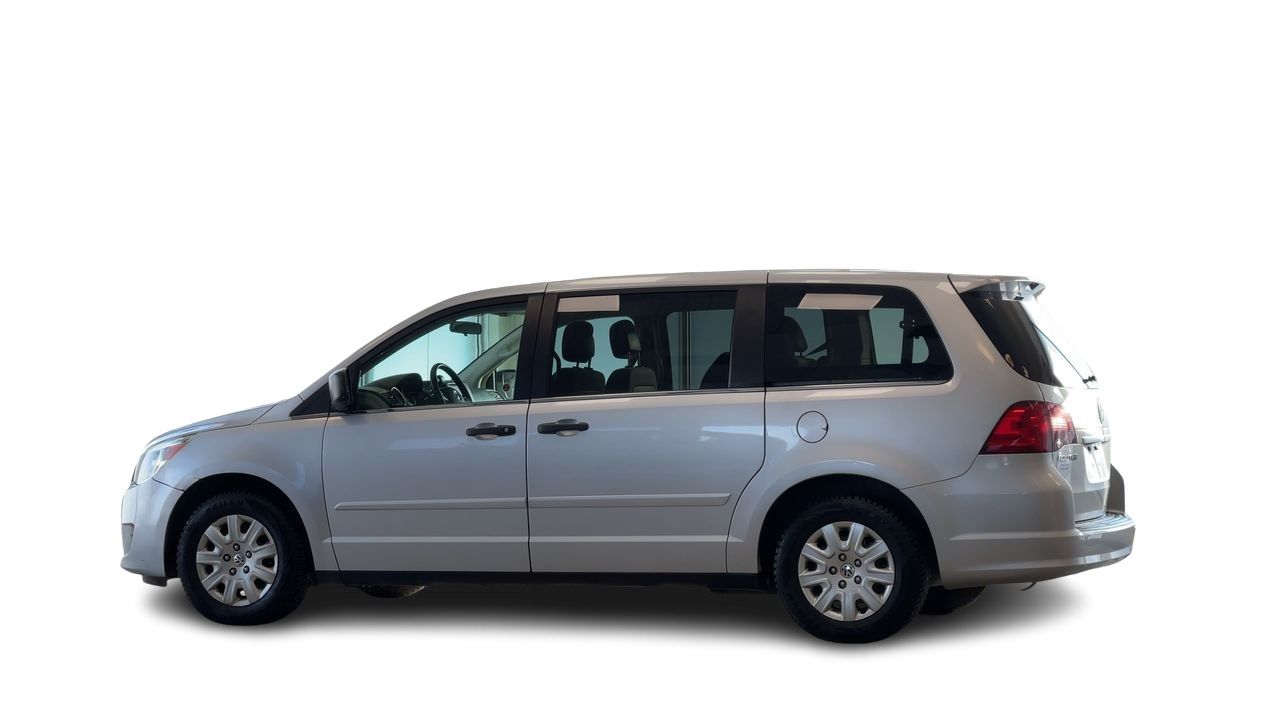 2011 Volkswagen Routan in Regina, Saskatchewan