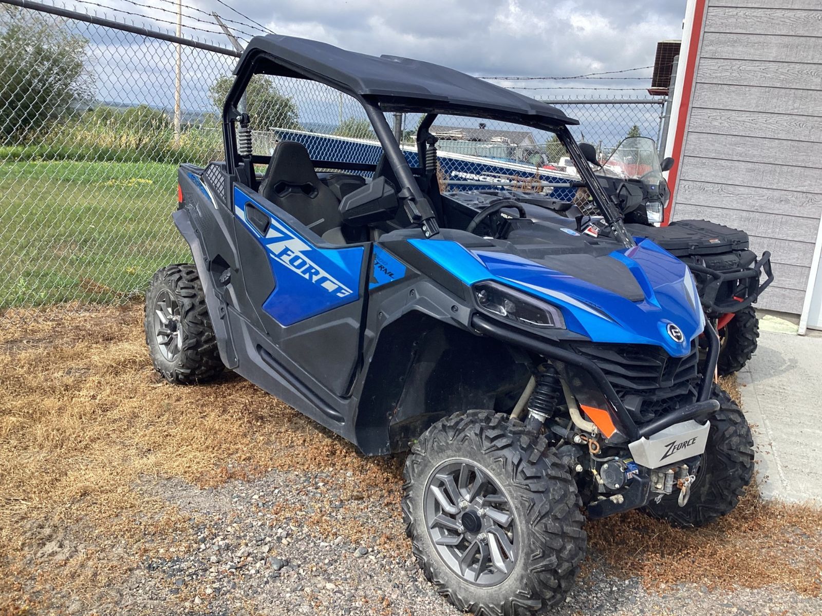 2023 C F Moto 800   TRAIL