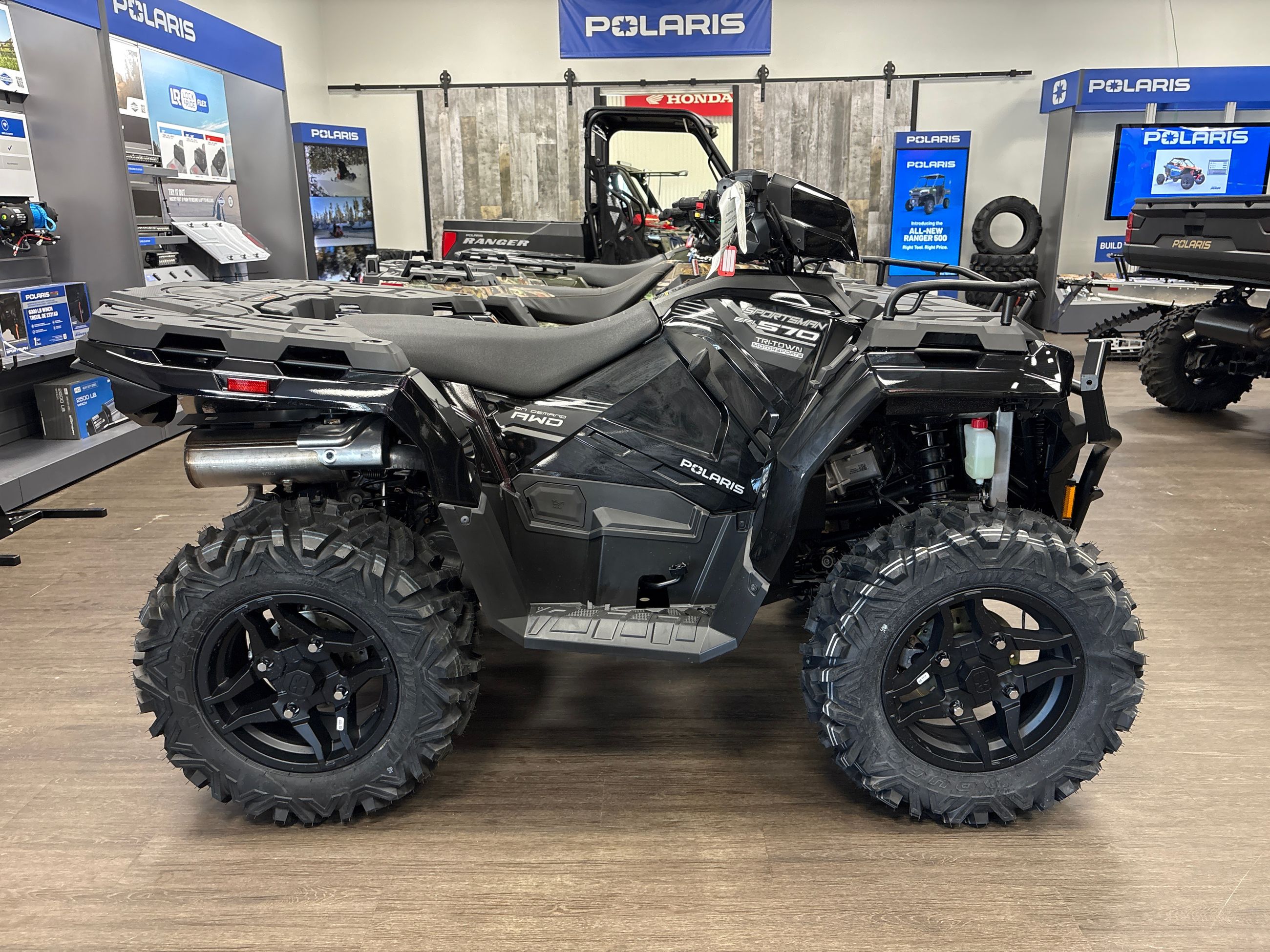 2026 Polaris 570 EPS ONYX BLACK TRAIL