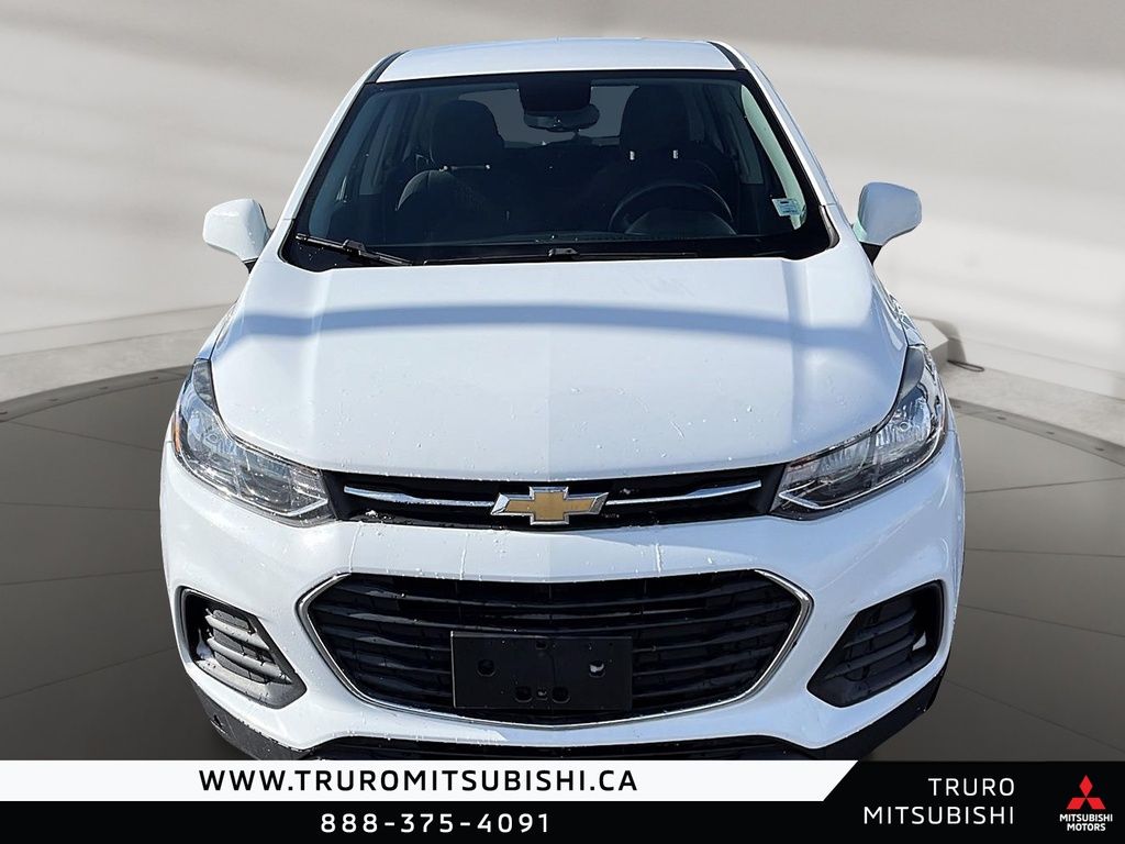 Photo 2017 Chevrolet Trax LS #2