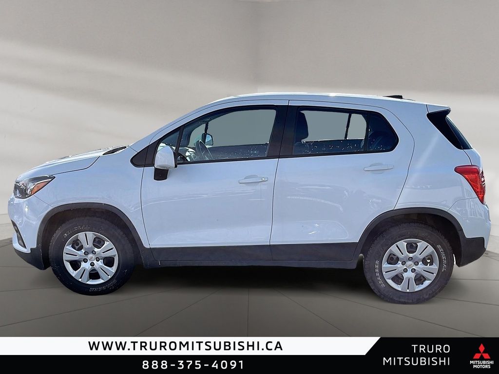Photo 2017 Chevrolet Trax LS #5