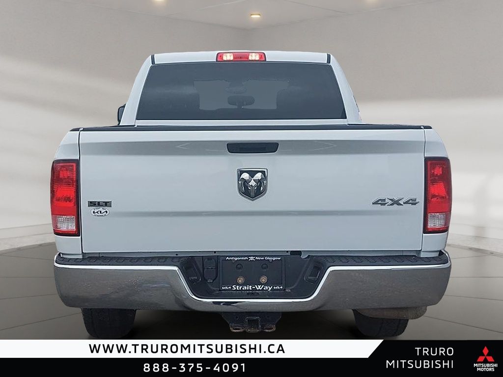 Photo 2021 Ram 1500 Classic SLT #3
