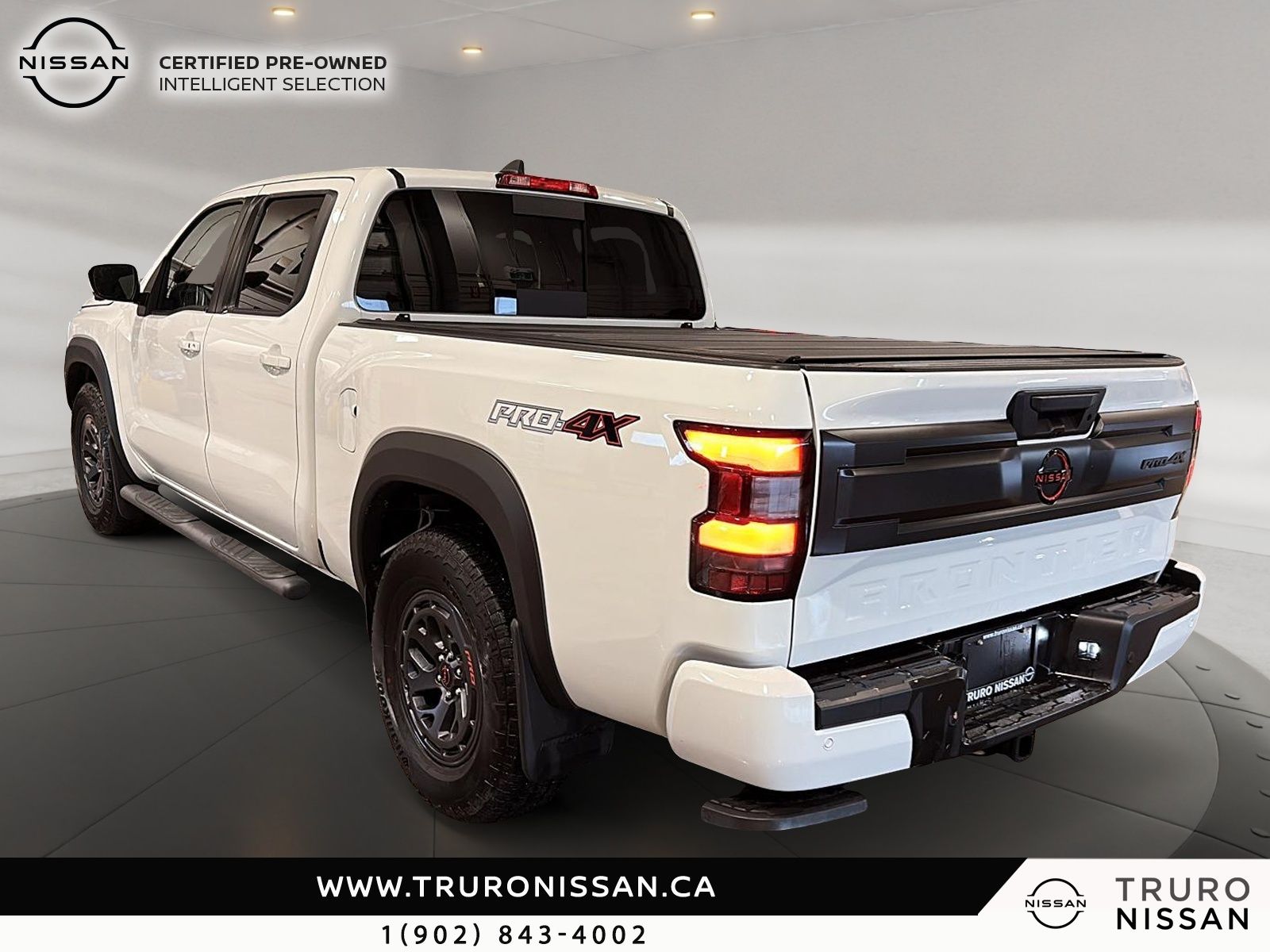 Photo 2025 Nissan Frontier PRO-4X LUXURY #5