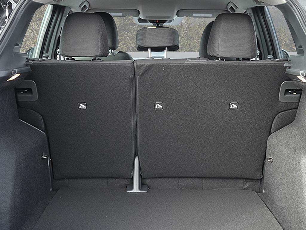 Photo 2026 Nissan Kicks SV Premium AWD #7