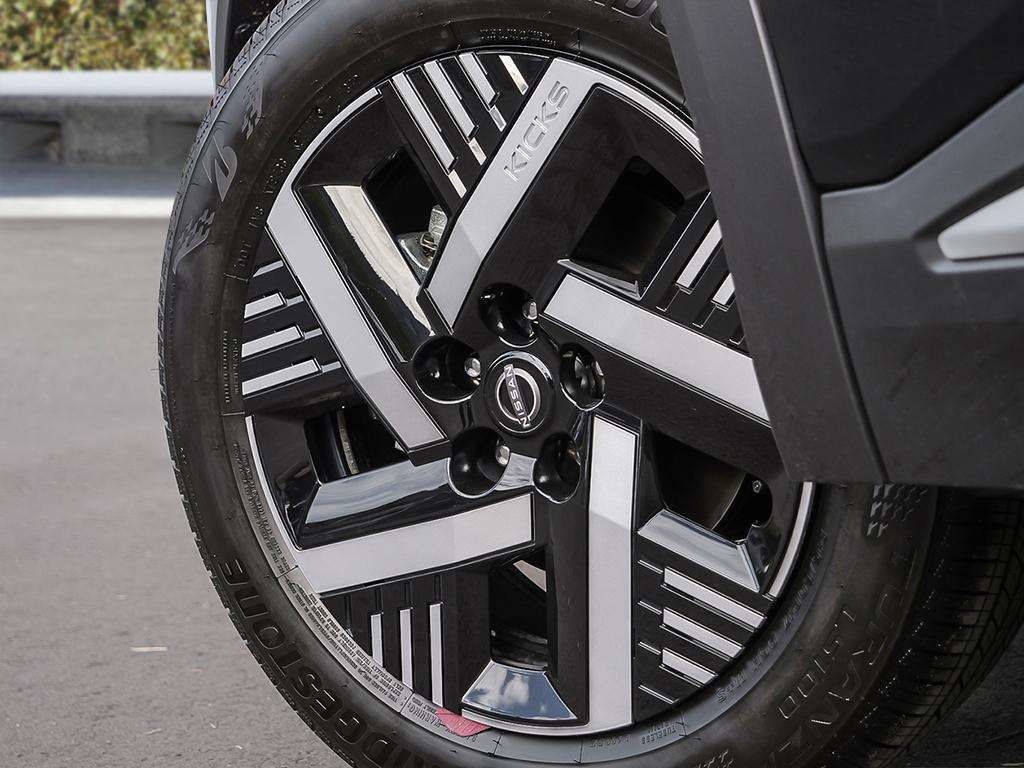 Photo 2026 Nissan Kicks SV FWD #8