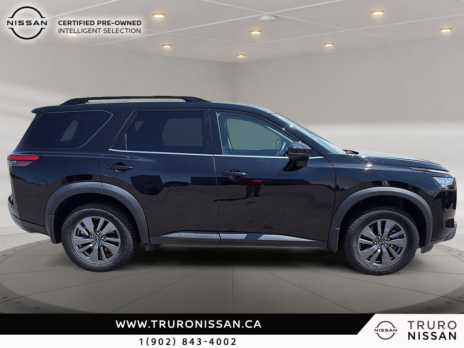 Photo 2024 Nissan Pathfinder SV #8