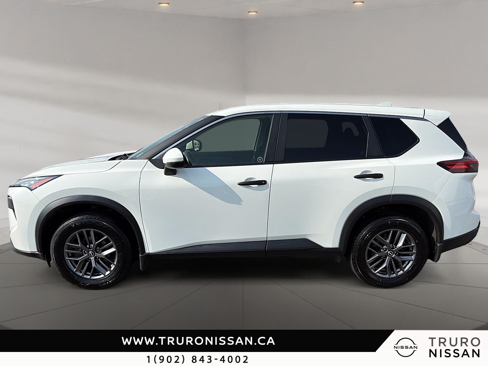 Photo 2024 Nissan Rogue S #7