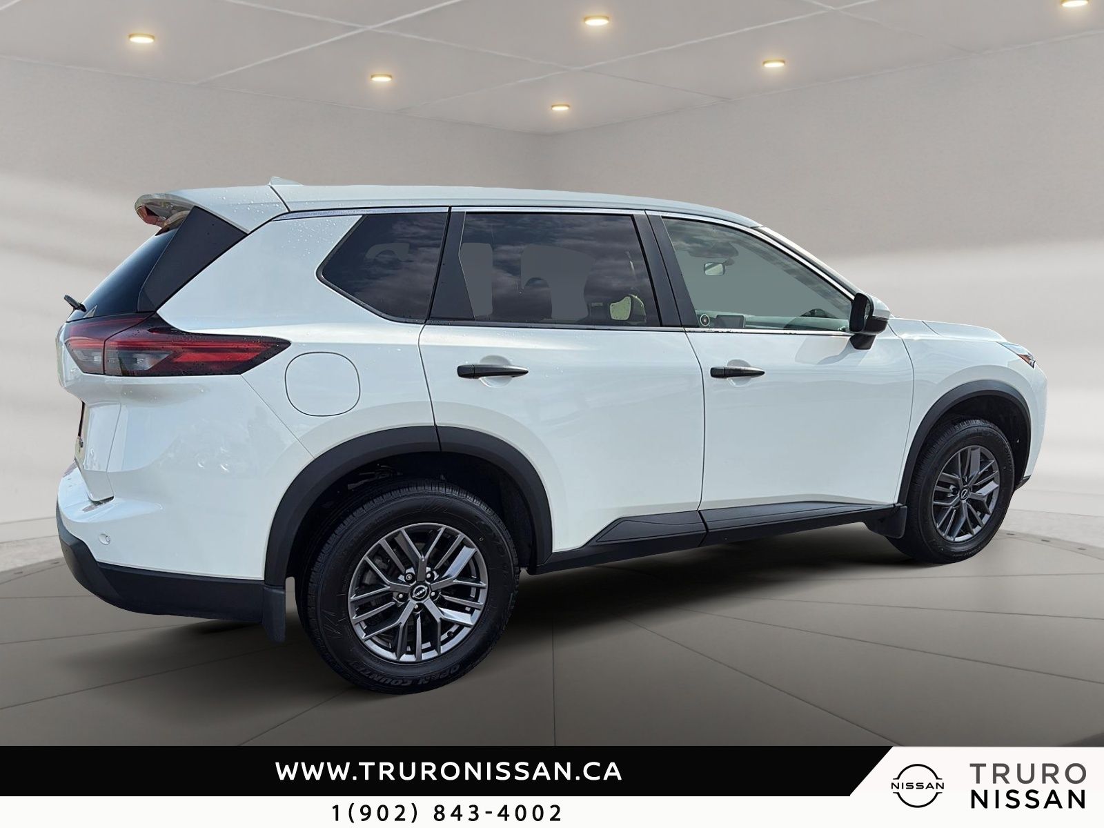 Photo 2024 Nissan Rogue S #6