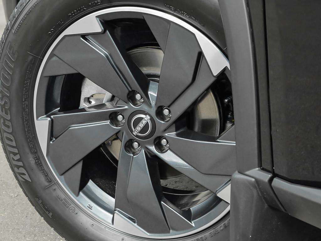 Photo Nissan Rogue SV Moonroof 2026 #8