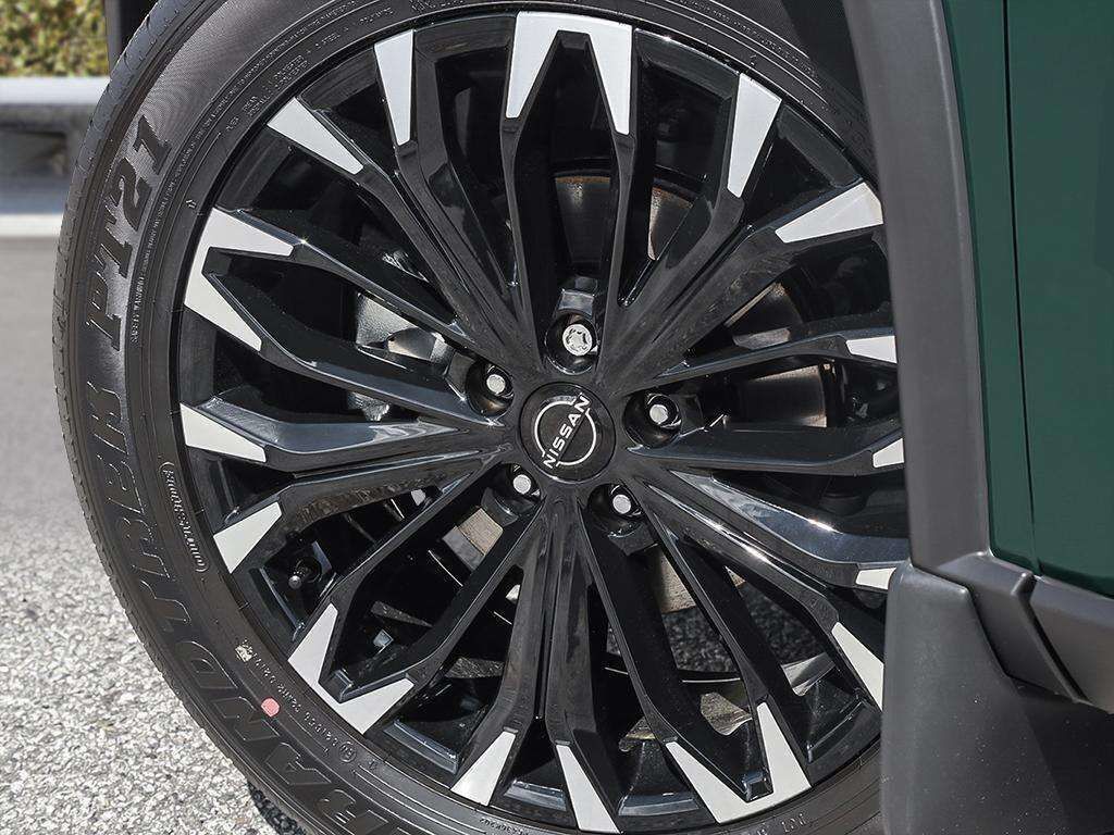Photo Nissan Rogue SV Dark Armor 2026 #8