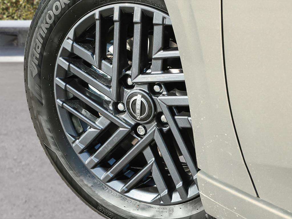 Photo Nissan Sentra SV Premium 2026 #8