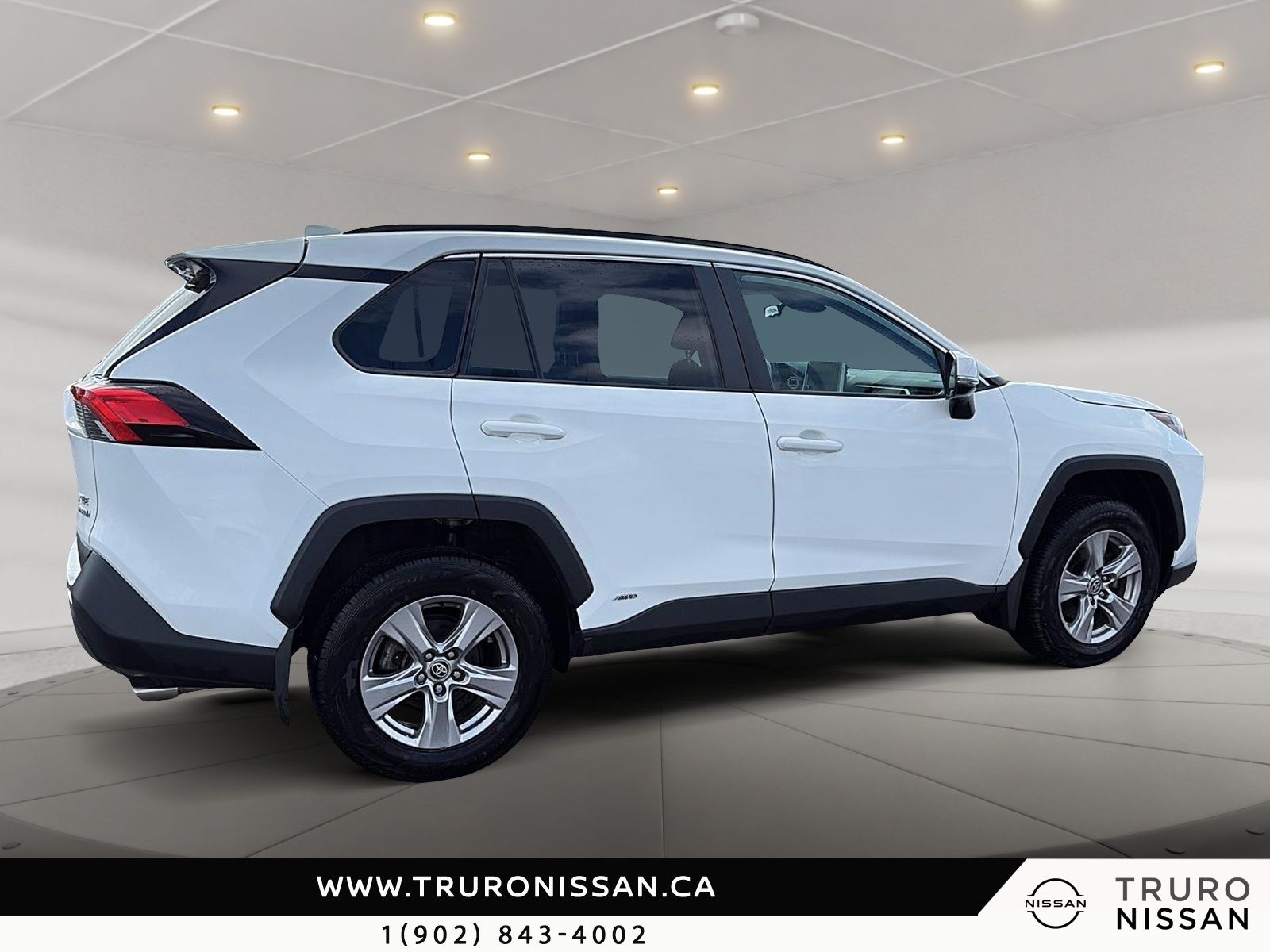 Photo Toyota RAV4 Hybrid XLE 2023 #6