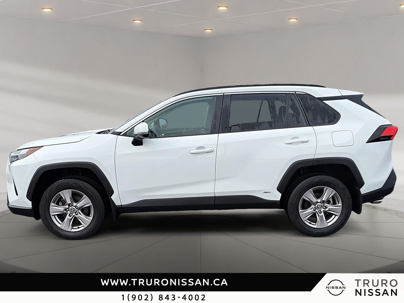 Photo 2023 Toyota RAV4 Hybrid XLE #7