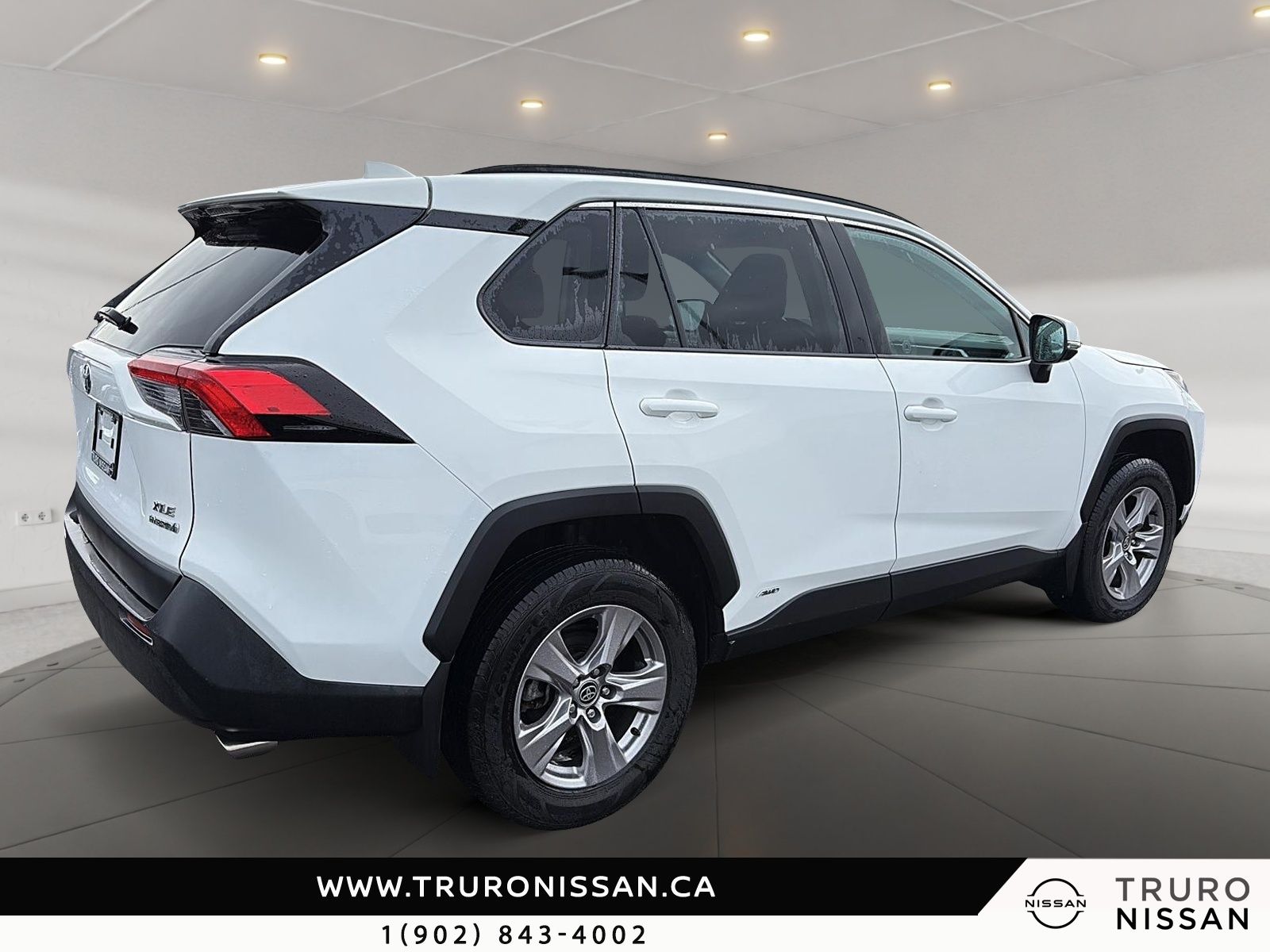 Photo 2023 Toyota RAV4 Hybrid XLE #6