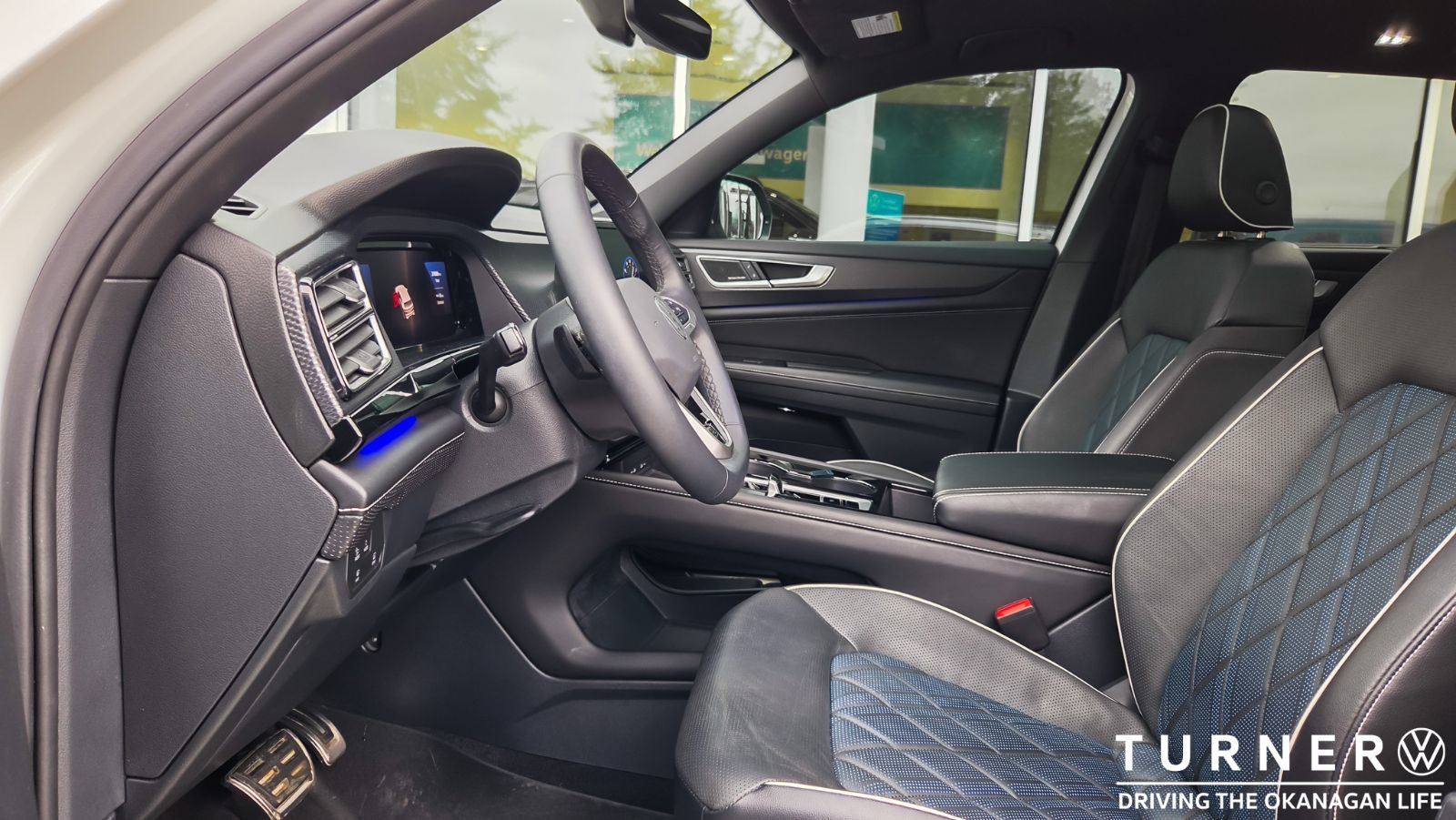 Photo 2024 Volkswagen Atlas Cross Sport Execline #8