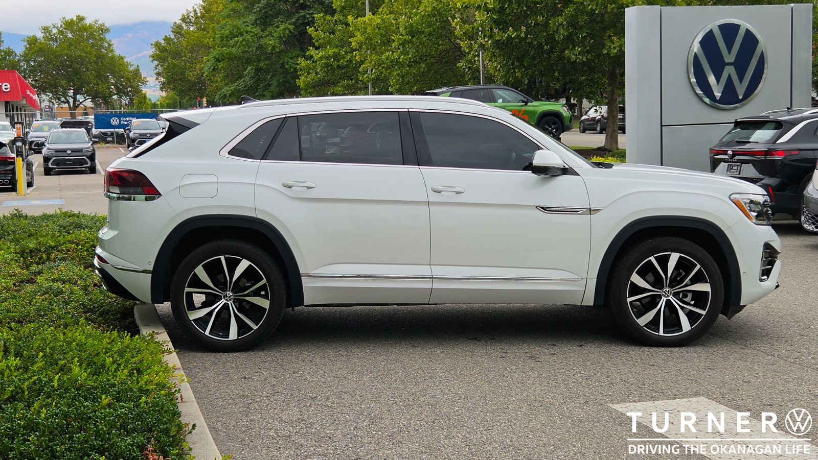 Photo 2024 Volkswagen Atlas Cross Sport Execline #4