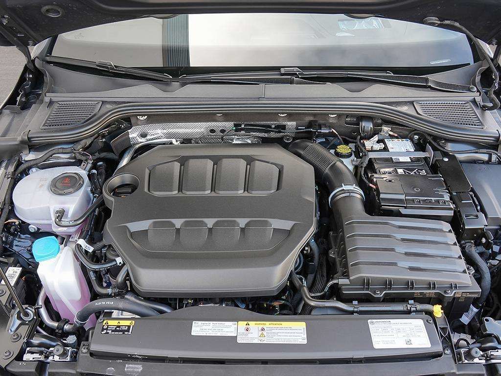 Photo 2026 Volkswagen Golf R R 4MOTION #6