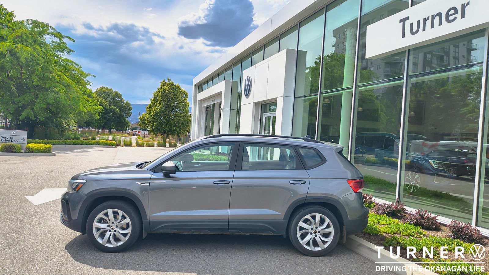 Photo 2023 Volkswagen Taos Trendline #2