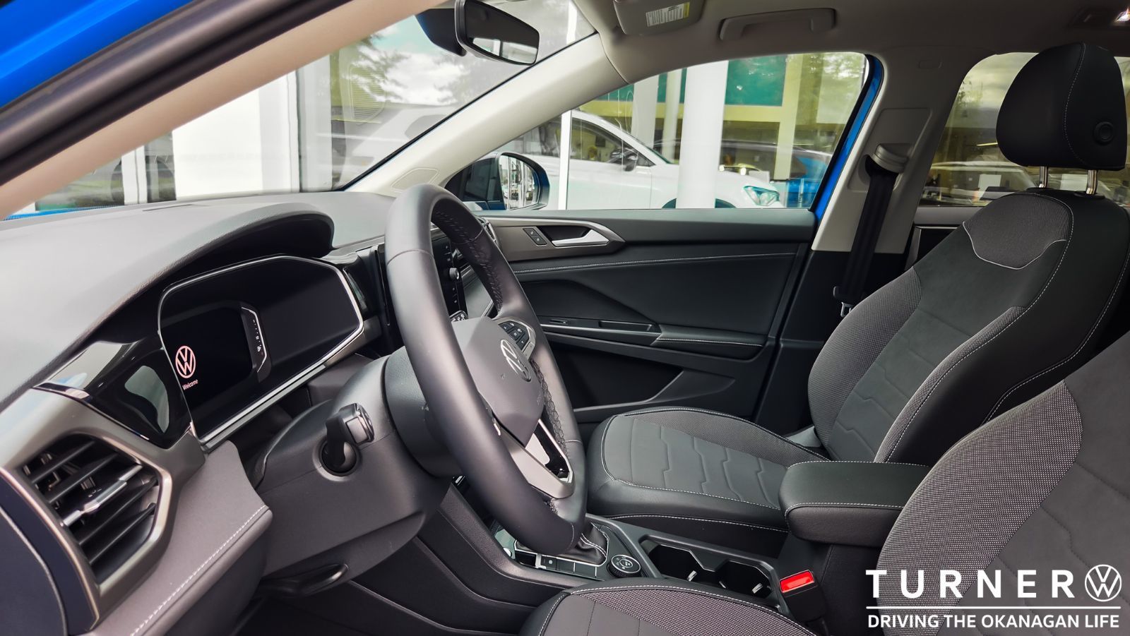 Photo 2025 Volkswagen Taos Comfortline Black Edition #8