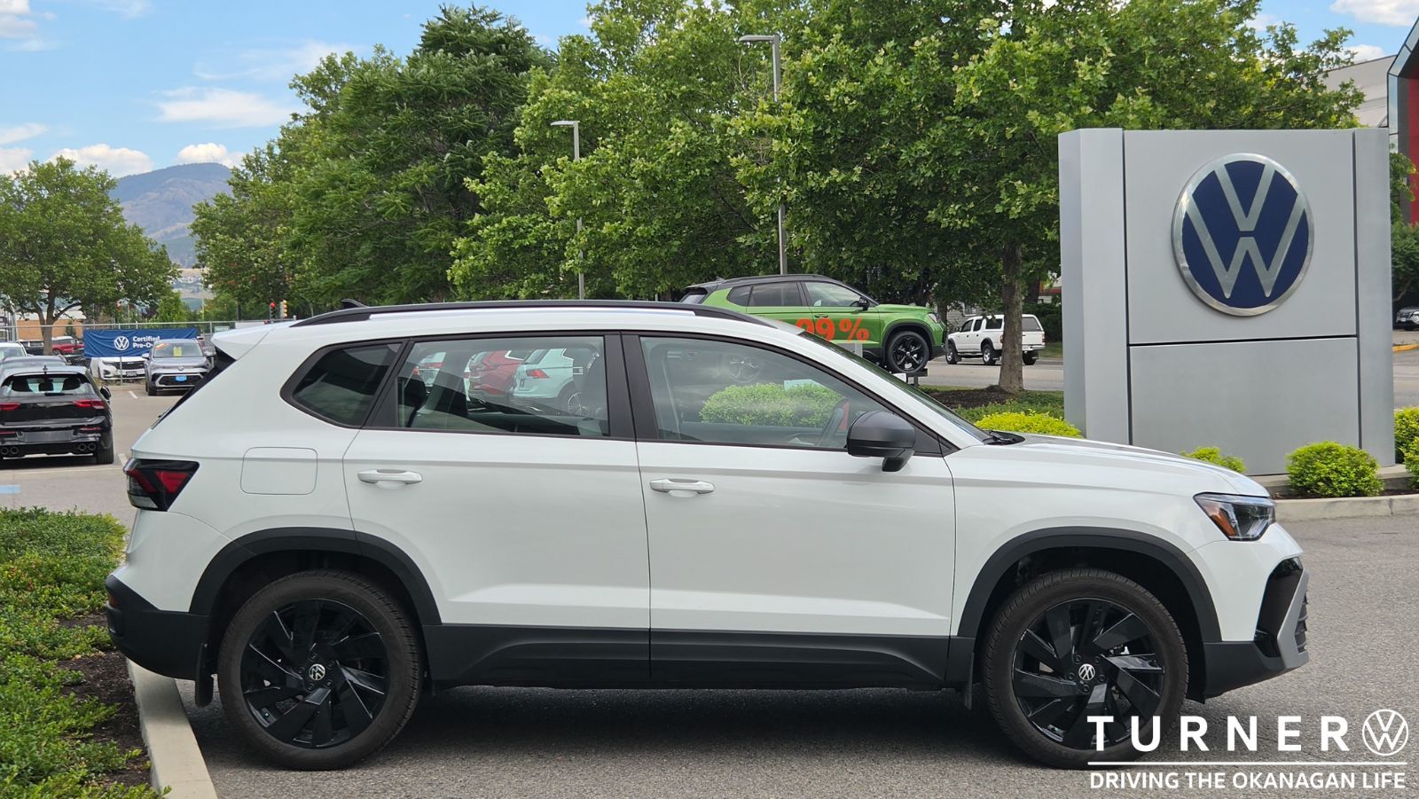 Photo 2026 Volkswagen Taos Trendline #4