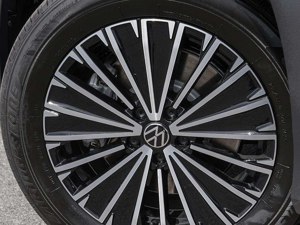 Photo 2026 Volkswagen Tiguan Comfortline 4MOTION #6