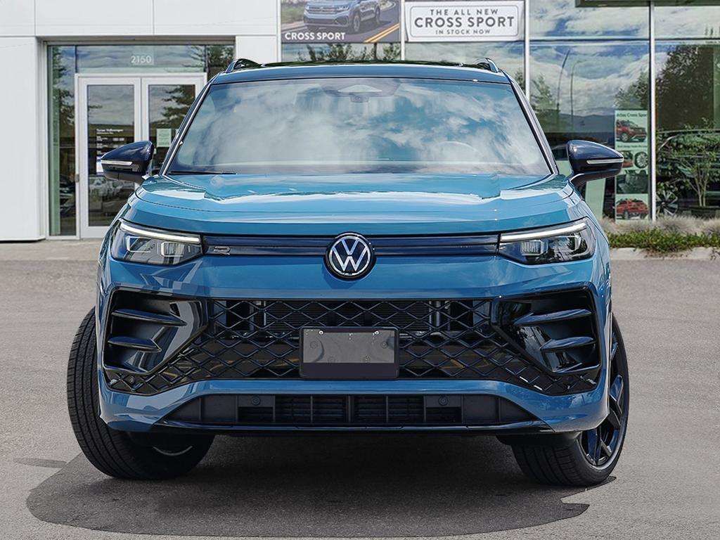 Photo 2026 Volkswagen Tiguan Comfortline R-Line Black Edition 4MOTION #2