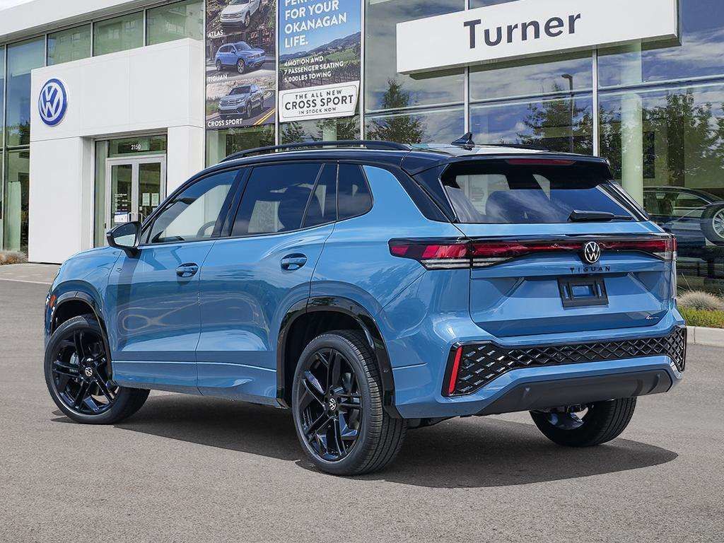 Photo 2026 Volkswagen Tiguan Comfortline R-Line Black Edition 4MOTION #4