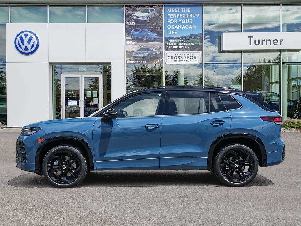 Photo 2026 Volkswagen Tiguan Comfortline R-Line Black Edition 4MOTION #3
