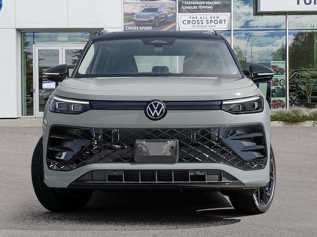 Photo 2026 Volkswagen Tiguan Comfortline R-Line Black Edition 4MOTION #2