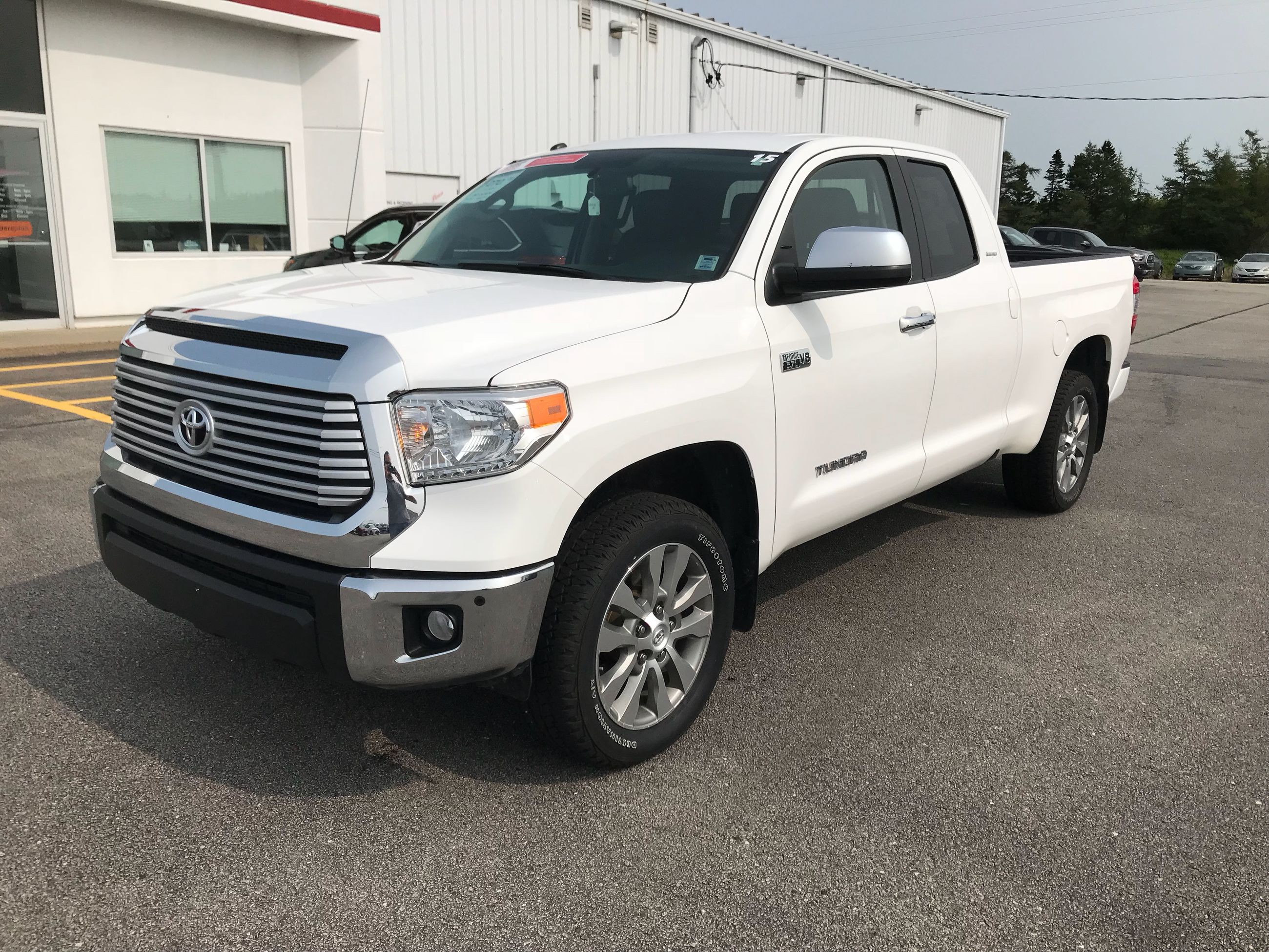 Used 2015 Toyota TUNDRA 4X4 Limited with Nav in Yarmouth - Used