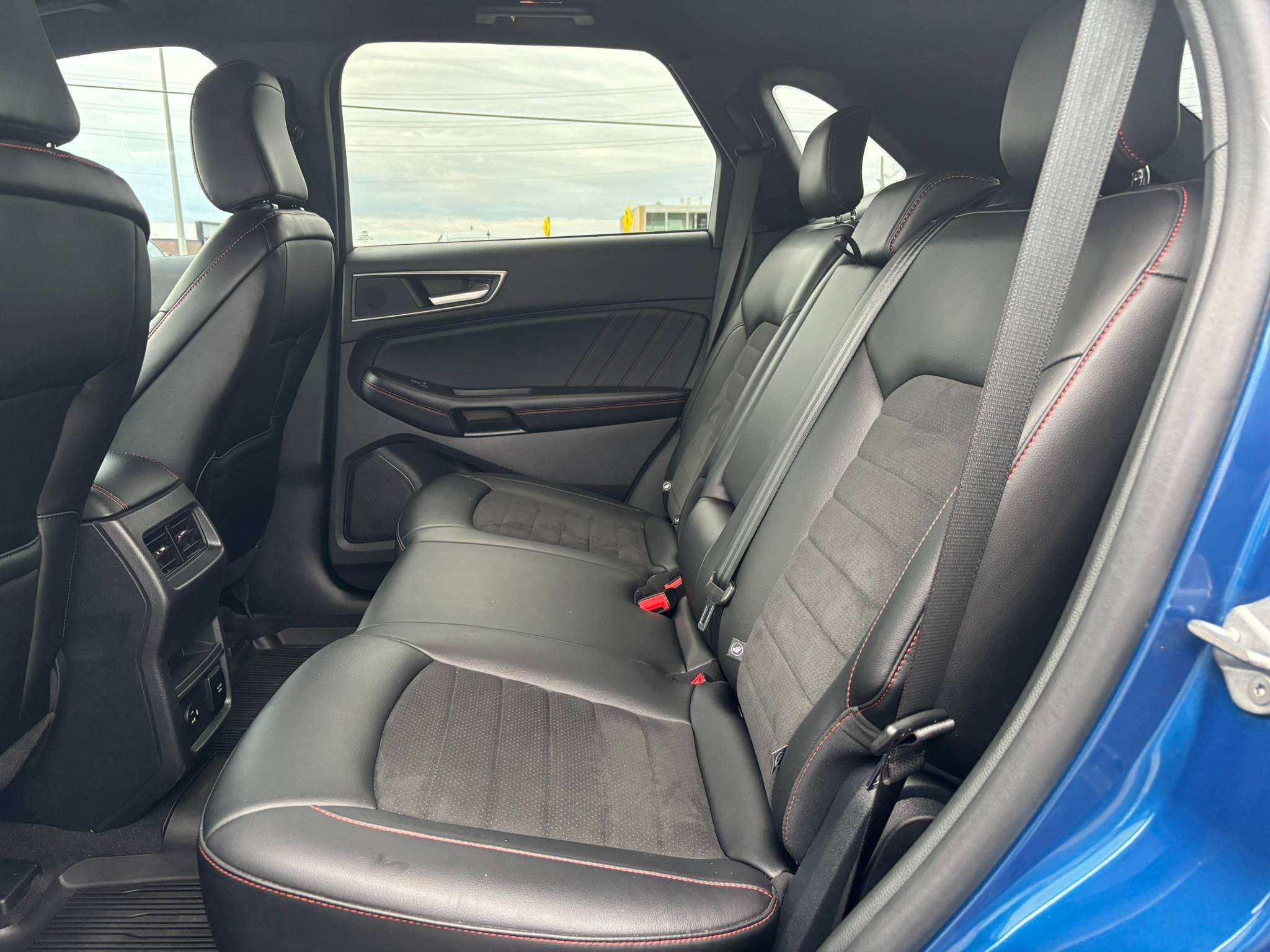 Photo 2022 Ford Edge ST-Line #8