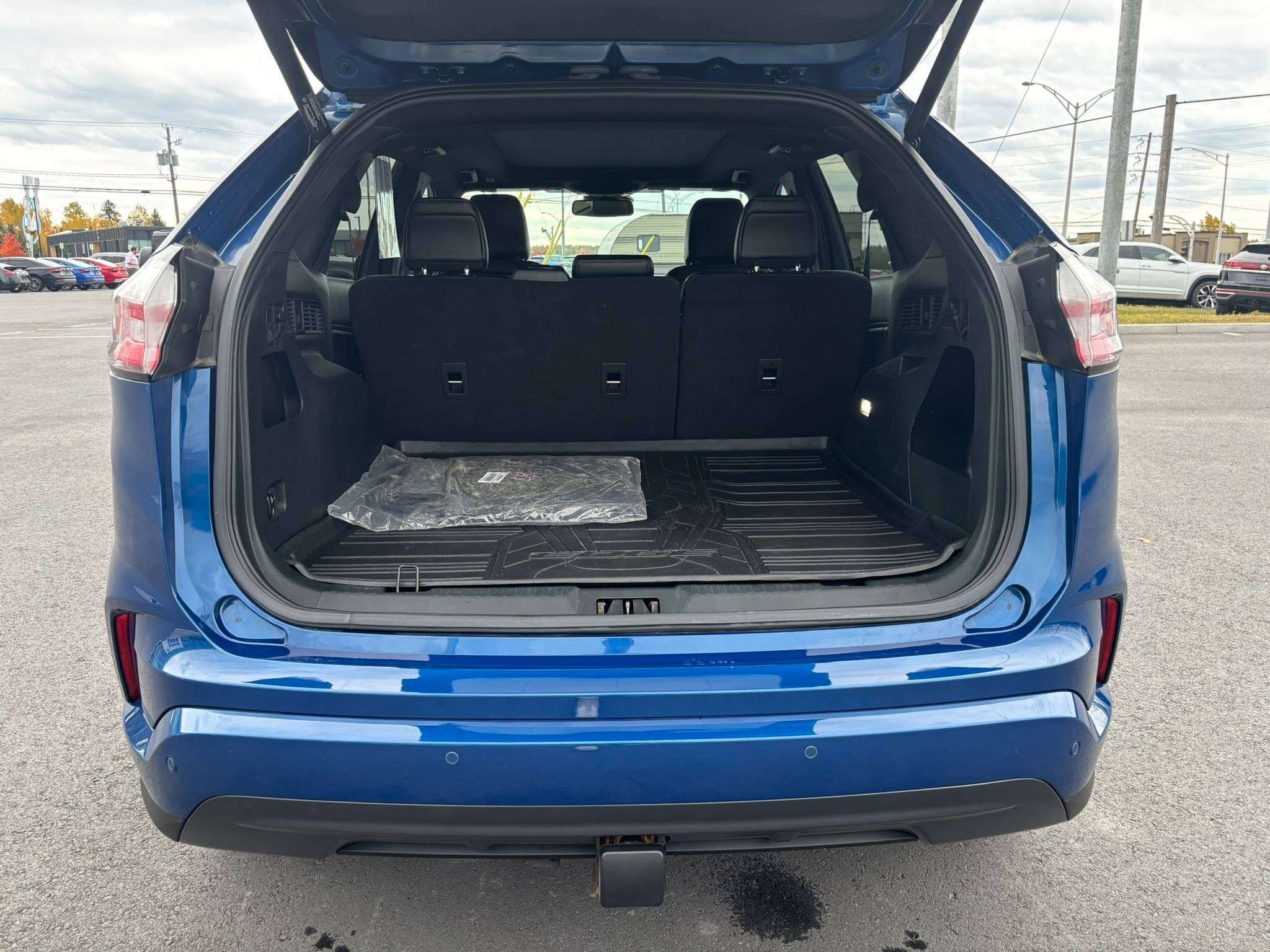 Photo 2022 Ford Edge ST-Line #6