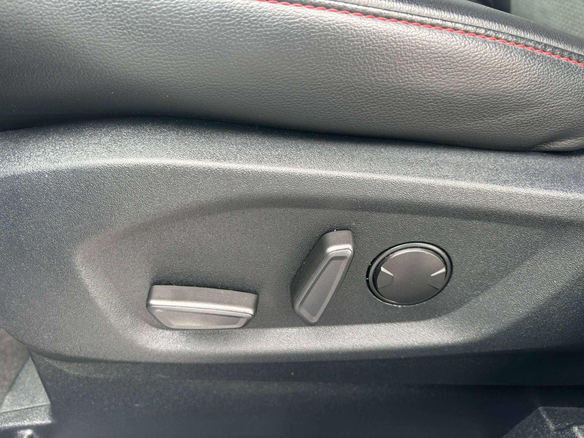 Photo 2022 Ford Edge ST-Line #8