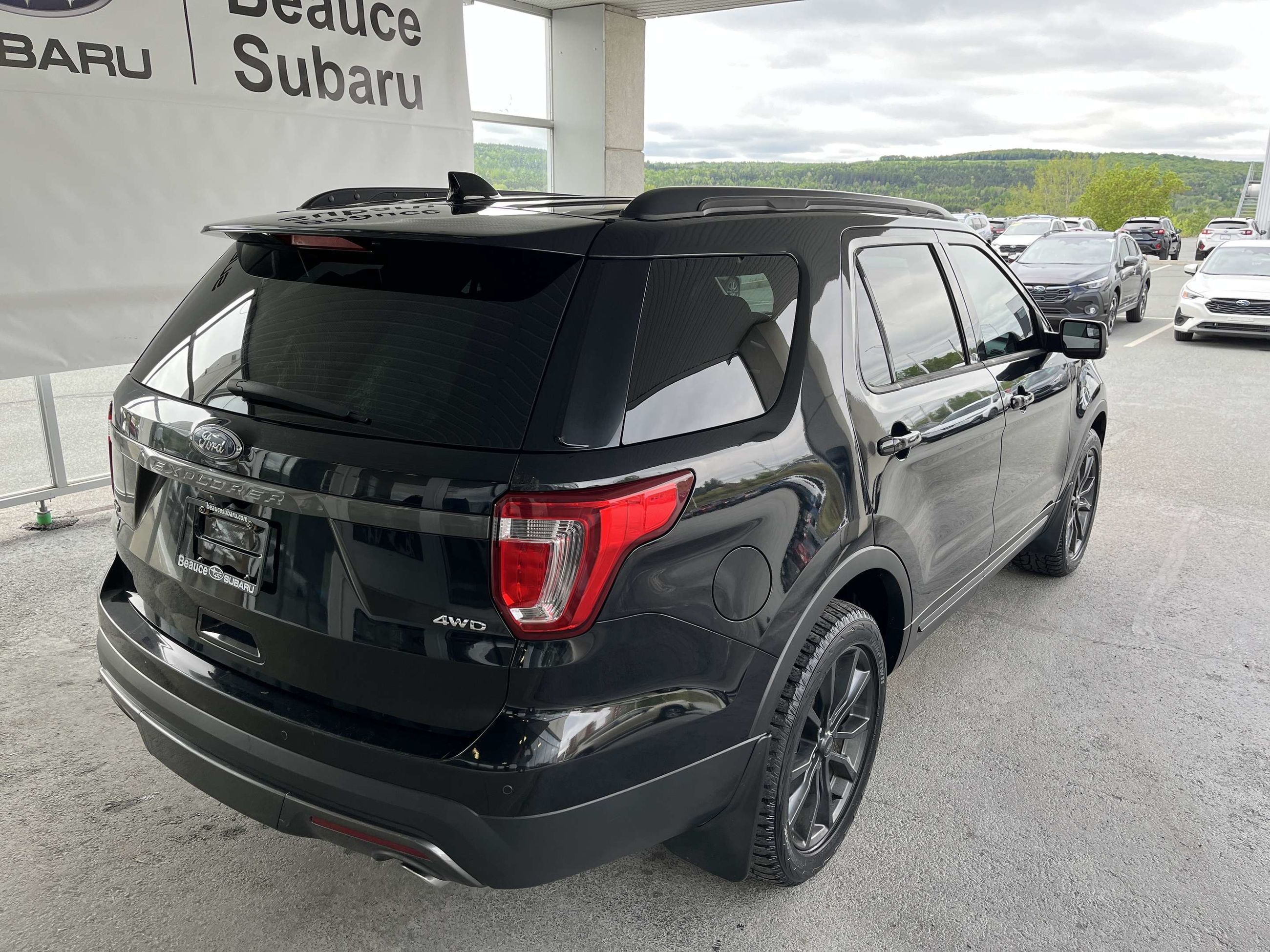 Photo Ford Explorer 4WD 4dr XLT 2017 #5