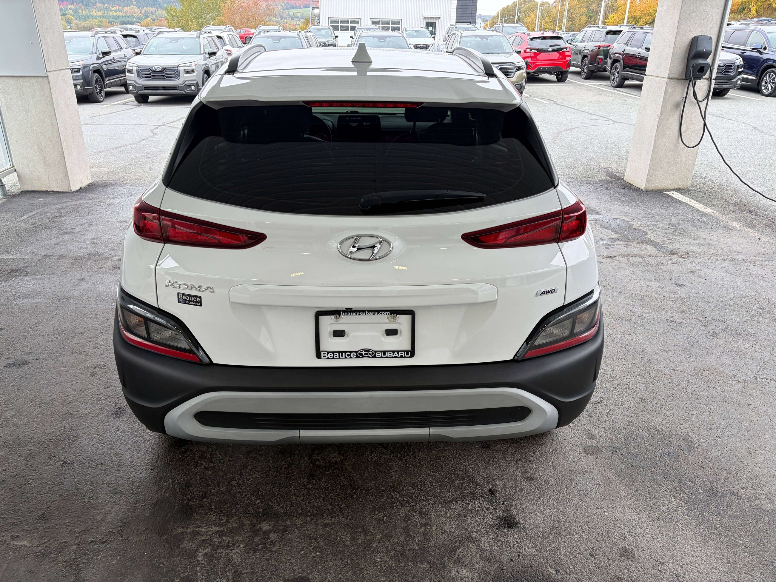 Photo Hyundai KONA Essential 2023 #4