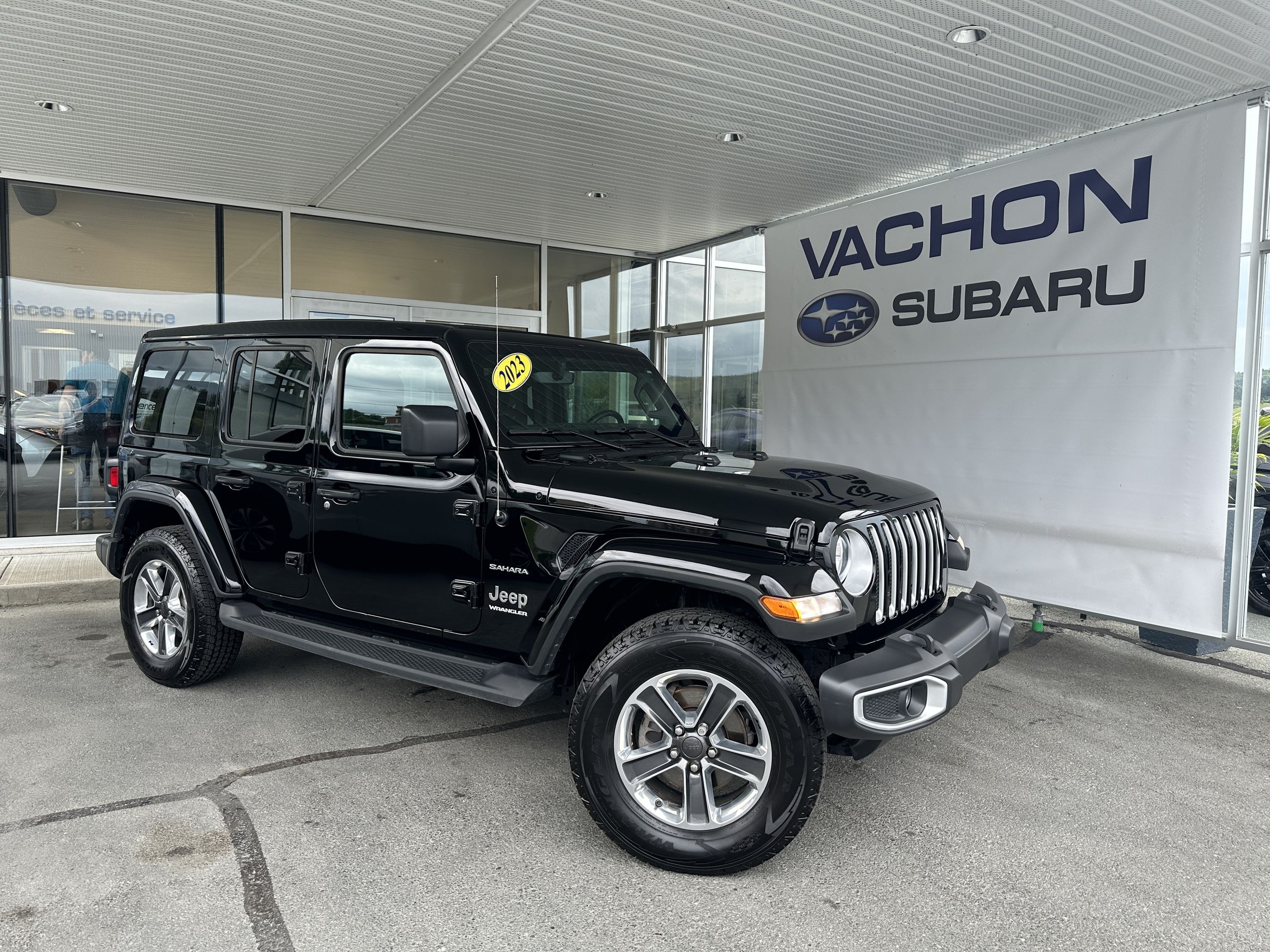 Vachon Subaru in Saint-Georges | 2023 Jeep Wrangler Sahara #S4073A