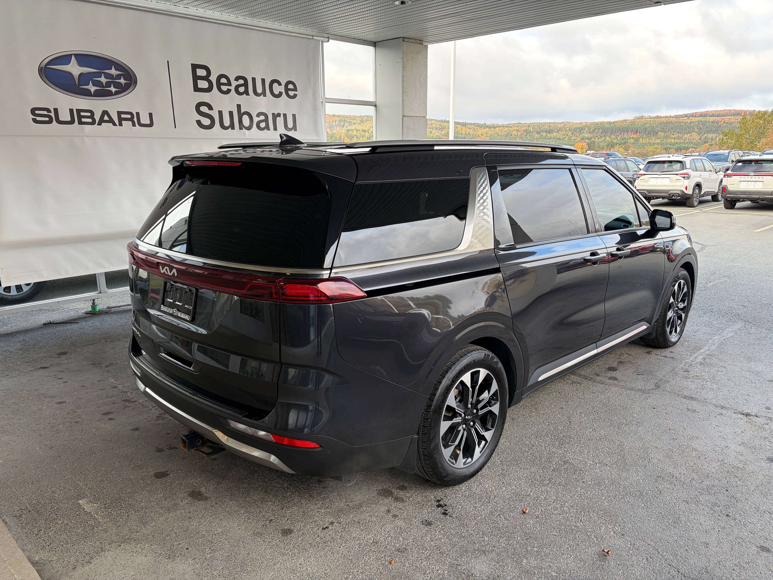 Photo 2024 Kia Carnival EX #3