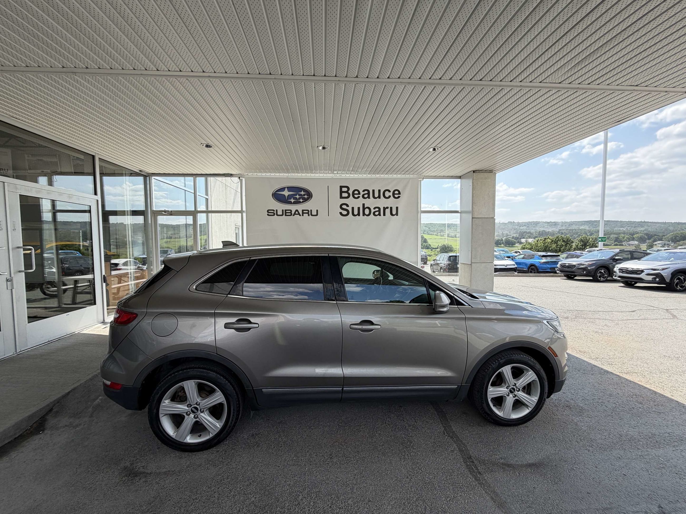 Photo Lincoln MKC AWD 4dr Premier 2016 #2
